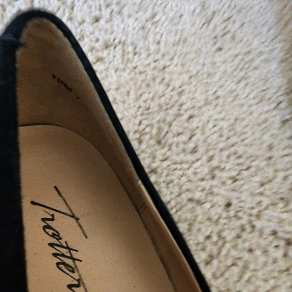 Kitten Heel Suede Trotters - Picture 4 of 5